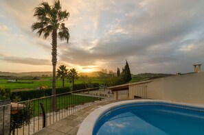 Pool - Holiday house with pool in the heart of Mallorca (Sant Joan)