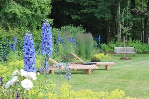 Property grounds - Very quiet 7500m² lake plot, own jetty (Neu Damerow)