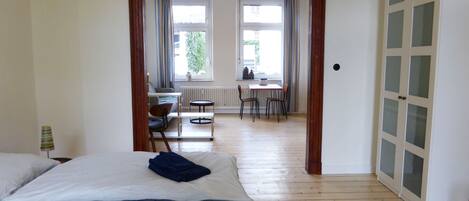 1 Schlafzimmer, Bügeleisen/Bügelbrett, Bettwäsche