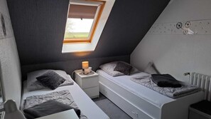 2 Schlafzimmer, Bügeleisen/Bügelbrett, Reisekinderbett, kostenloses WLAN