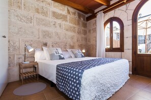 2 Schlafzimmer, Bügeleisen/Bügelbrett, WLAN, Bettwäsche