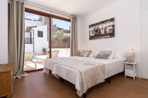 2 dormitoris, planxa i posts de planxar, wifi i roba de llit 