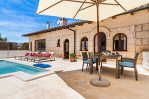 Pool - Can Xisco – A cozy gem in the center of town (Sineu)