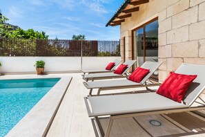 Pool - Can Xisco – A cozy gem in the center of town (Sineu)