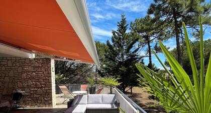 Large 250m2 villa 5min from a beautiful beach | 14 beds