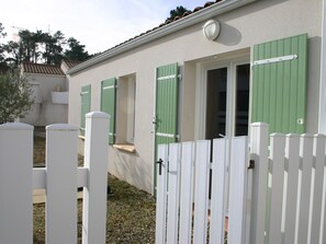 تفاصيل الفندق من الخارج