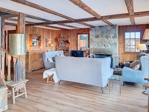 TV, fireplace, DVD player