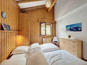 2 Schlafzimmer, Bügeleisen/Bügelbrett, Internetzugang, Bettwäsche