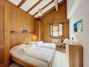 2 Schlafzimmer, Bügeleisen/Bügelbrett, Internetzugang, Bettwäsche