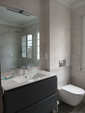 Dusche, Haartrockner