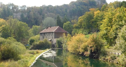 3-star gîte, green setting, close to shops, free WiFi