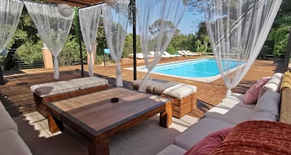 Grande villa 13 personnes dans le Var â Piscine chauffĂ©e, familles & groupes