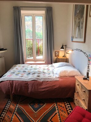 3 عدّة غرف نوم ومكواة/لوح كي وواي فاي مجانًا