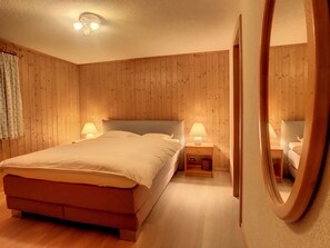 4 chambres, fer et planche Ă repasser, Wi-Fi, draps fournis