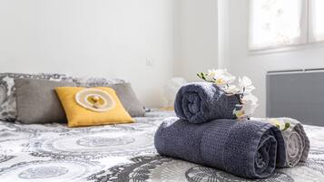 1 chambre, fer et planche Ă repasser, Wi-Fi gratuit, draps fournis