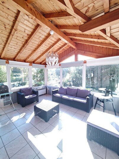 GITE DES FLOCONS A LA BRESSE UP TO 12 PEOPLE