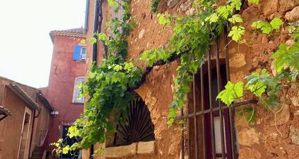 Ferienhaus mit Pool in ROUSSILLON