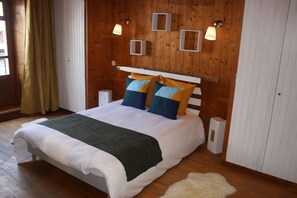 3 Schlafzimmer, Bügeleisen/Bügelbrett, kostenloses WLAN, Bettwäsche