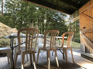 Outdoor dining - 🏔 Quiet apartment in the heart of nature in the center of Gourette (Eaux-Bonnes)