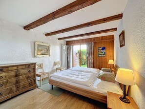 3 Schlafzimmer, schallisolierte Zimmer, Bügeleisen/Bügelbrett