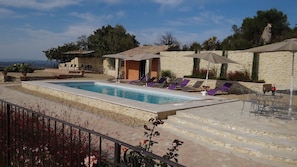 Piscine extérieure, piscine chauffée