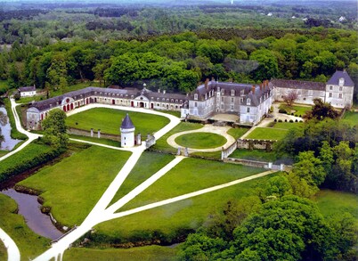 Apartment in the castle with pool
