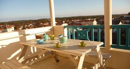 MIMIZAN plage: Wohnung 50 m vom Strand entfernt. Große Terrasse mit Meerblick. WIFI