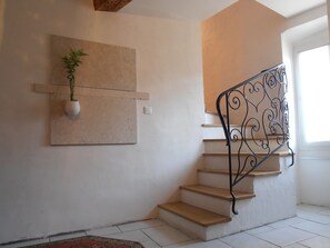 Interior - Charming house, air-conditioning, 10km beach, heated swimming pool not overlooked  (Lançon-Provence)