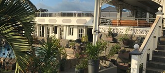 Beautiful apartment on the west coast of Reunion Island - Promo 19/05 to 22/05