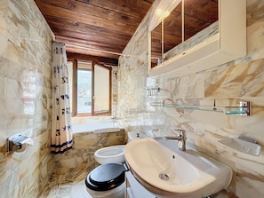 Bidet