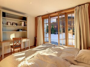 3 bedrooms, WiFi, bed sheets