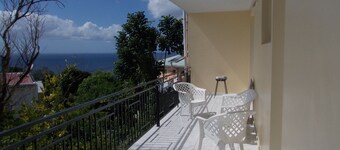 ALL COMFORT and BRIGHT, first floor of a villa, BALCONY, VIEW of the Caribbean SEA
