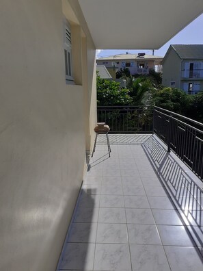 Terrace/patio - ALL COMFORT and BRIGHT, first floor of a villa, BALCONY, VIEW of the Caribbean SEA (Schoelcher)