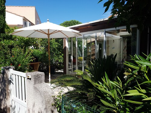 Agréable VILLA de Vacances climatisée-Véranda-jardinet et accès Piscine-Tennis