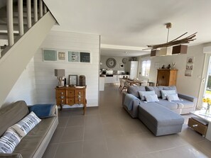 Smart TV, DVD player, books - Charming cottage in Stella Plage (Cucq)