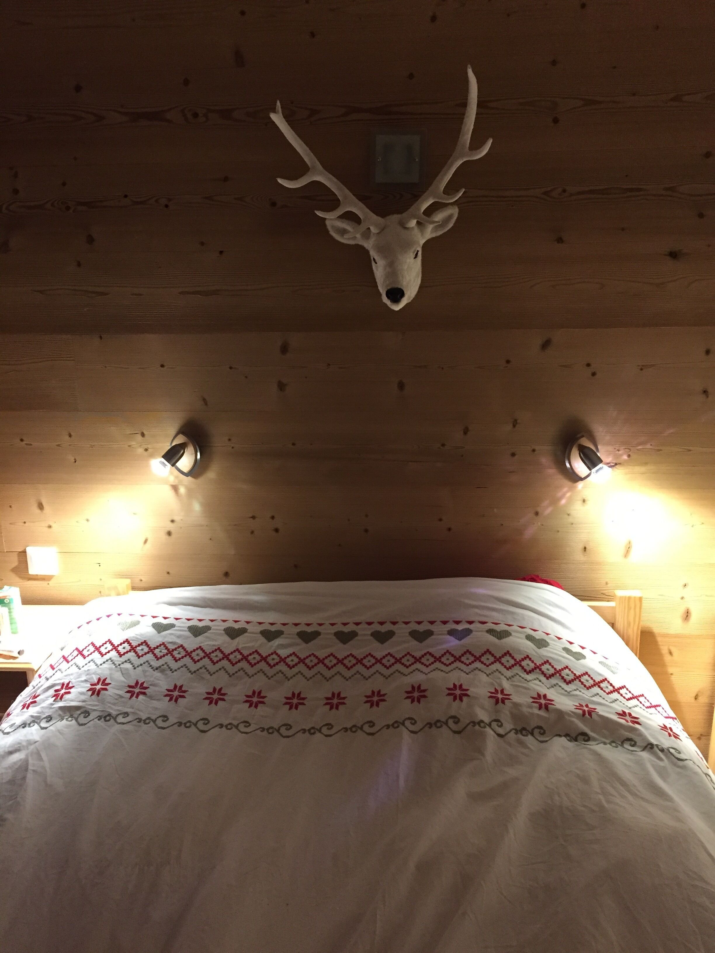 3 slaapkamers, reisbedje, gratis wifi, beddengoed