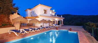 Villa Las Palomeras,Costa Del Sol, 12 Pers,WIFI, BBQ, terrace,Petfriendly