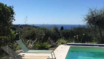 Piscine extérieure, piscine chauffée