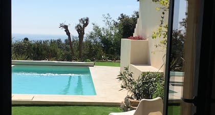 Villa Trémière - Meerblick und 28 ° C beheizter Pool