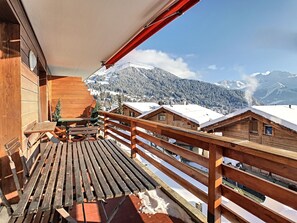 Outdoor dining - Porthos 29-30 (Verbier)
