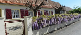 GITE "LES GLYCINES" IN HET LAND IN PERIGORD