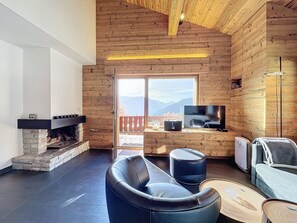 TV, fireplace, DVD player - Crescendo 208 (Verbier)