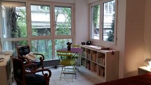 1 غرفة نوم وواي فاي وملاءات أسرّة