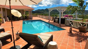 Alberca al aire libre