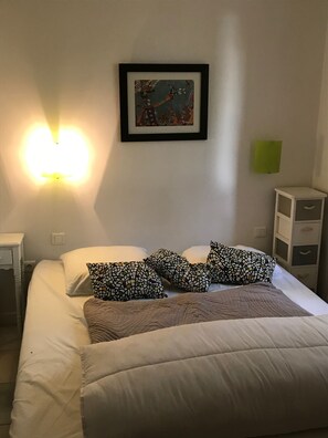 3 bedrooms, iron/ironing board, travel crib, WiFi