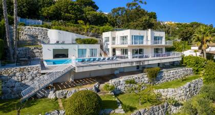 Villa Alamp–Super Cannes–Sea View–Flexible capacity 8 to 12 guests–Pool–Rooftop