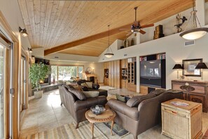 Älytelevisio, DVD-soitin, stereot