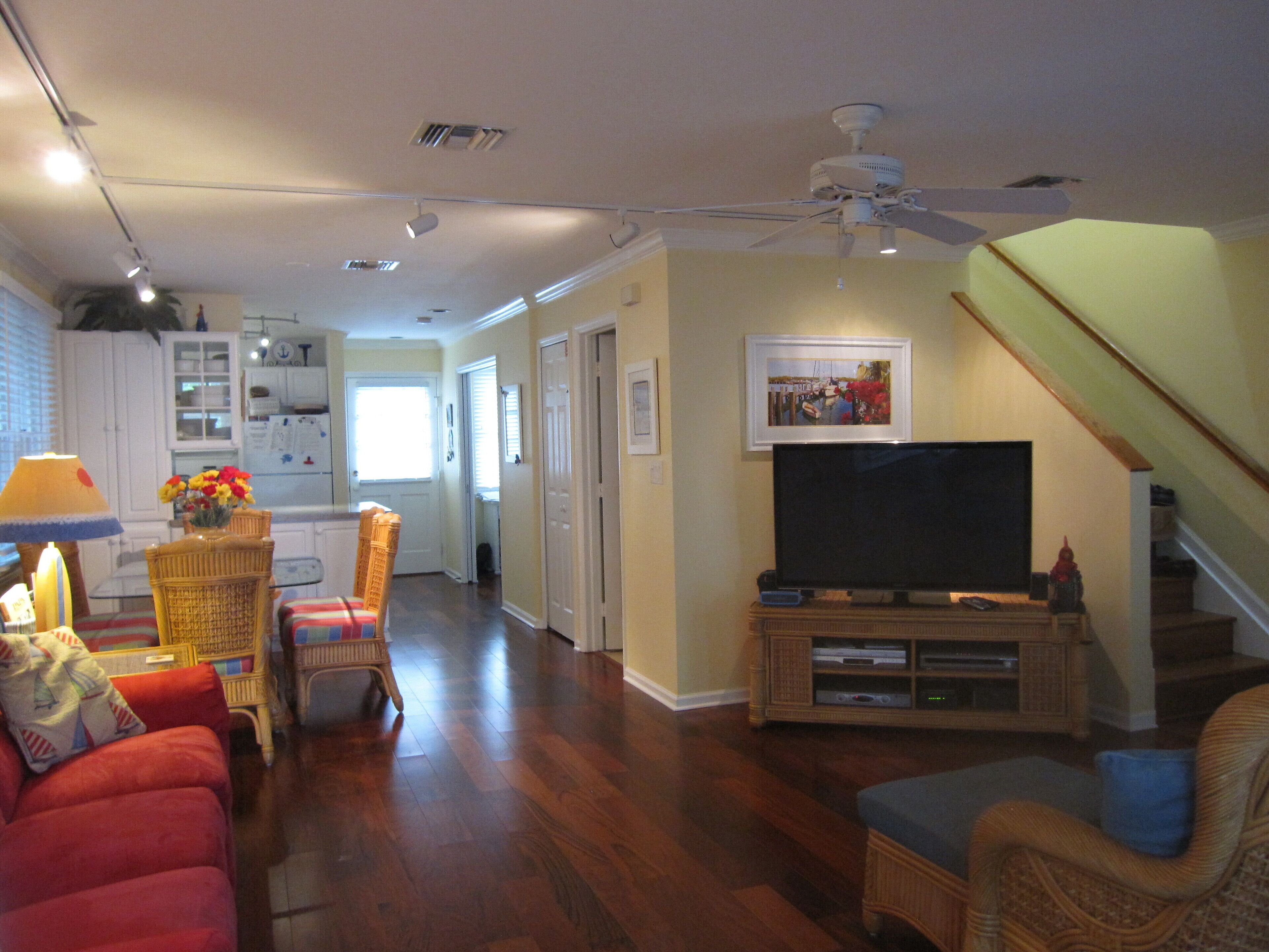 Truman Annex: The Plantation SELF CATERING  beautifully landscaped rear patio