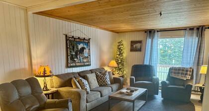 Cozy Mountain Getaway! Mid Week Discounts as Low as 250/night for Ski season