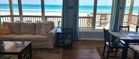 Smart TV, reproductor de DVD, libros